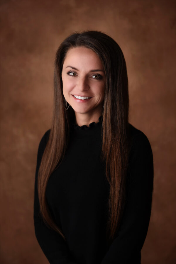 Jennifer Cook Headshot